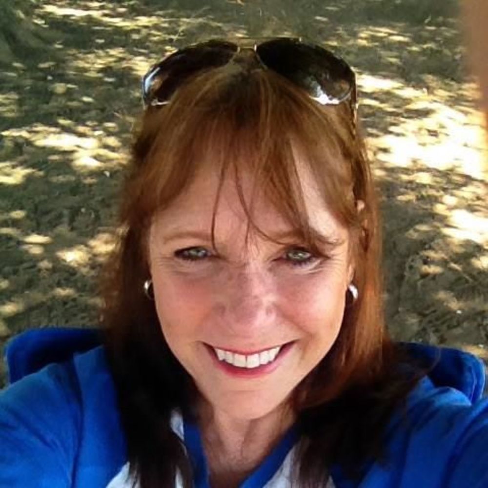 Meet your Posher, Loni